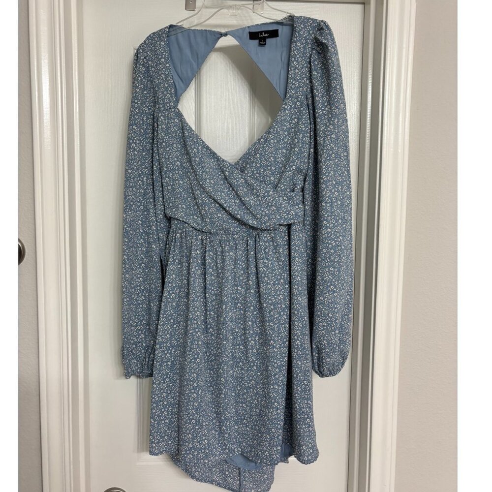 Lulus light blue longsleeve floral dress, Size L
